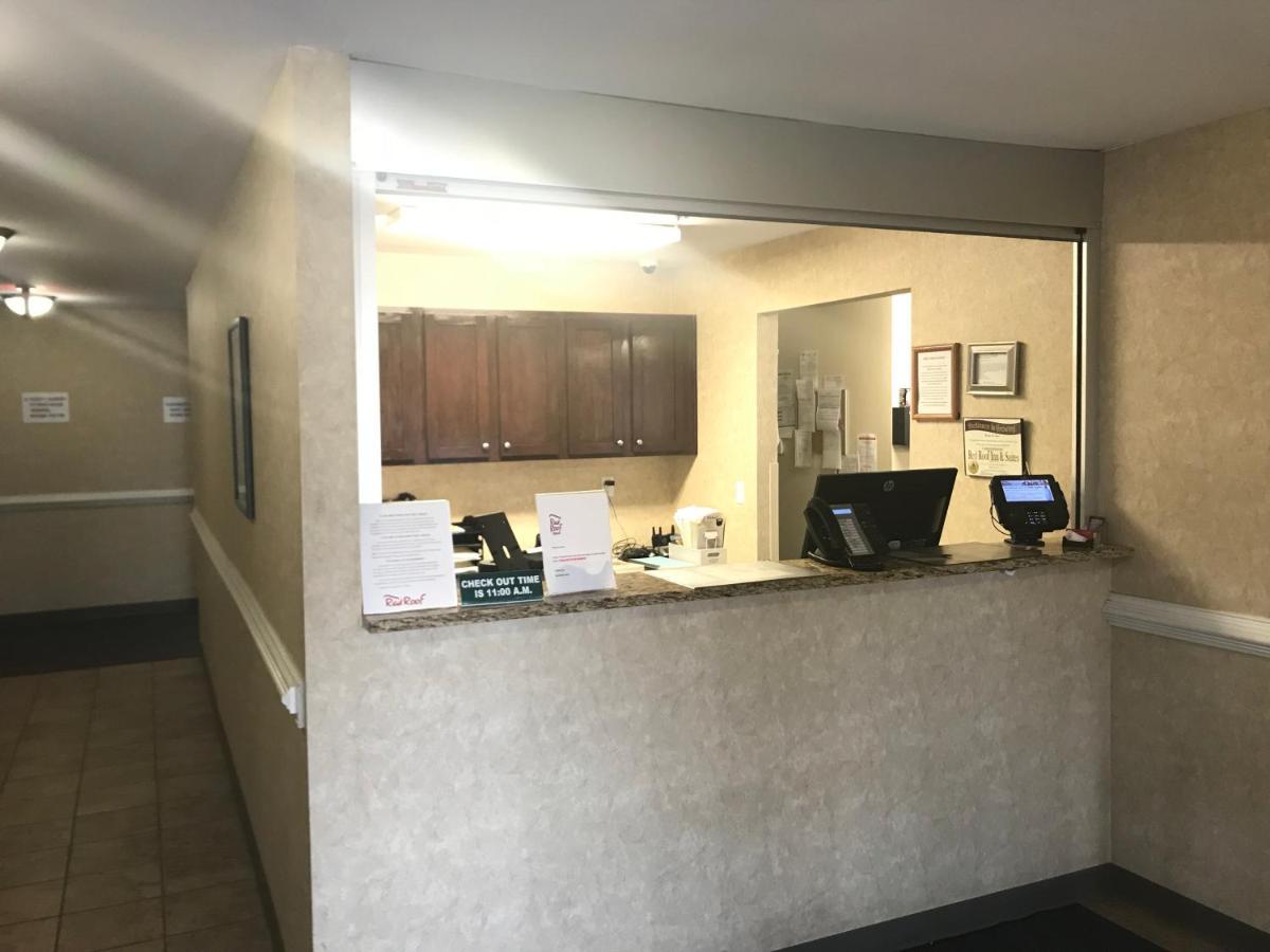 Red Roof Inn & Suites Dickinson Esterno foto