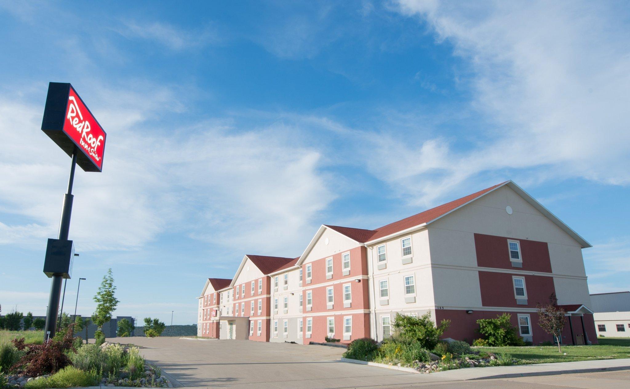 Red Roof Inn & Suites Dickinson Esterno foto